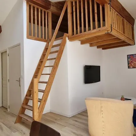 Apartment En Bord De 3